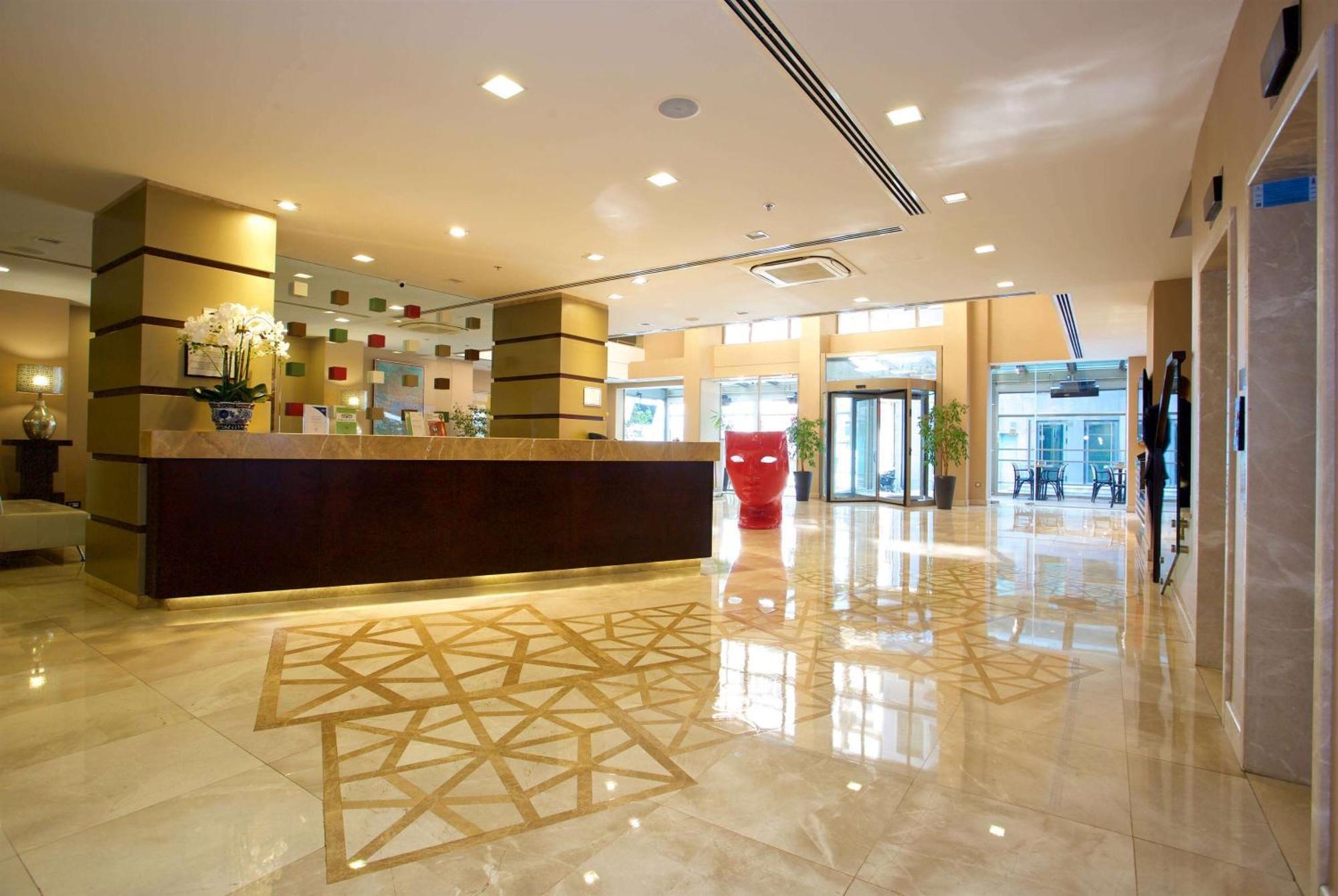 Ramada By Wyndham Istanbul Taksim — Billeder 3